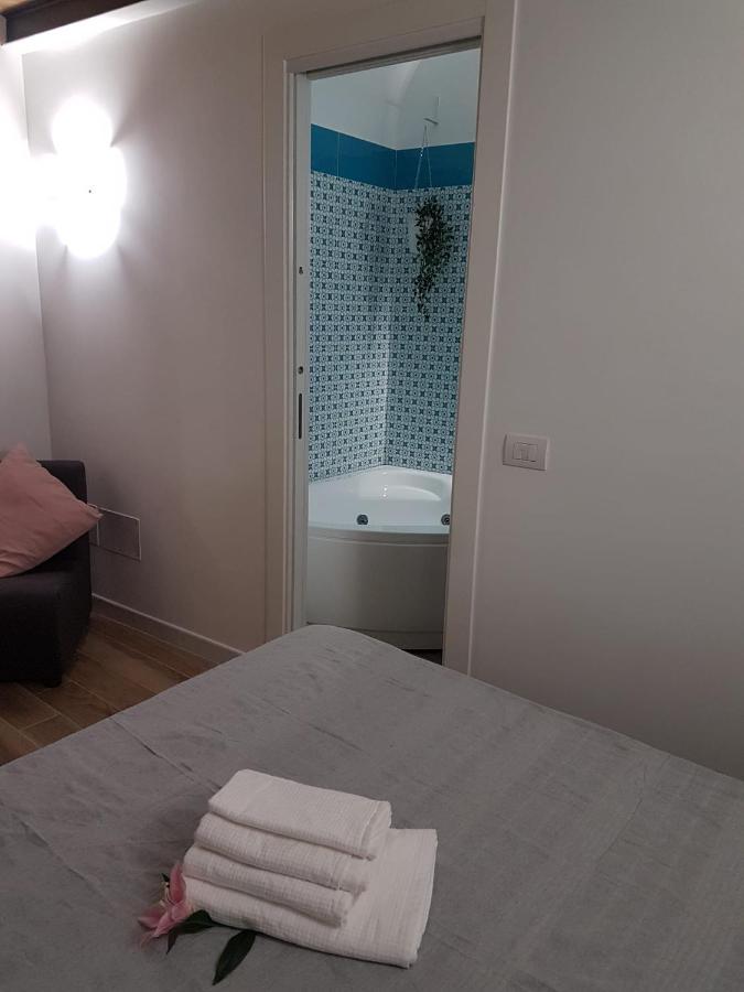 Rega Holiday House Napoli Eksteriør billede