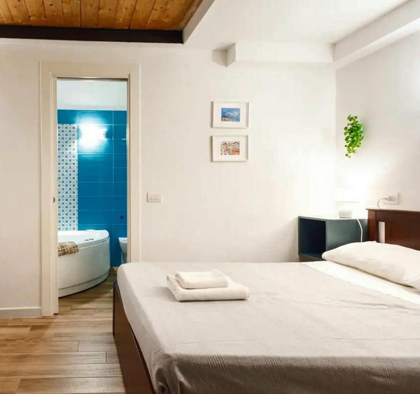 Rega Holiday House Napoli Eksteriør billede