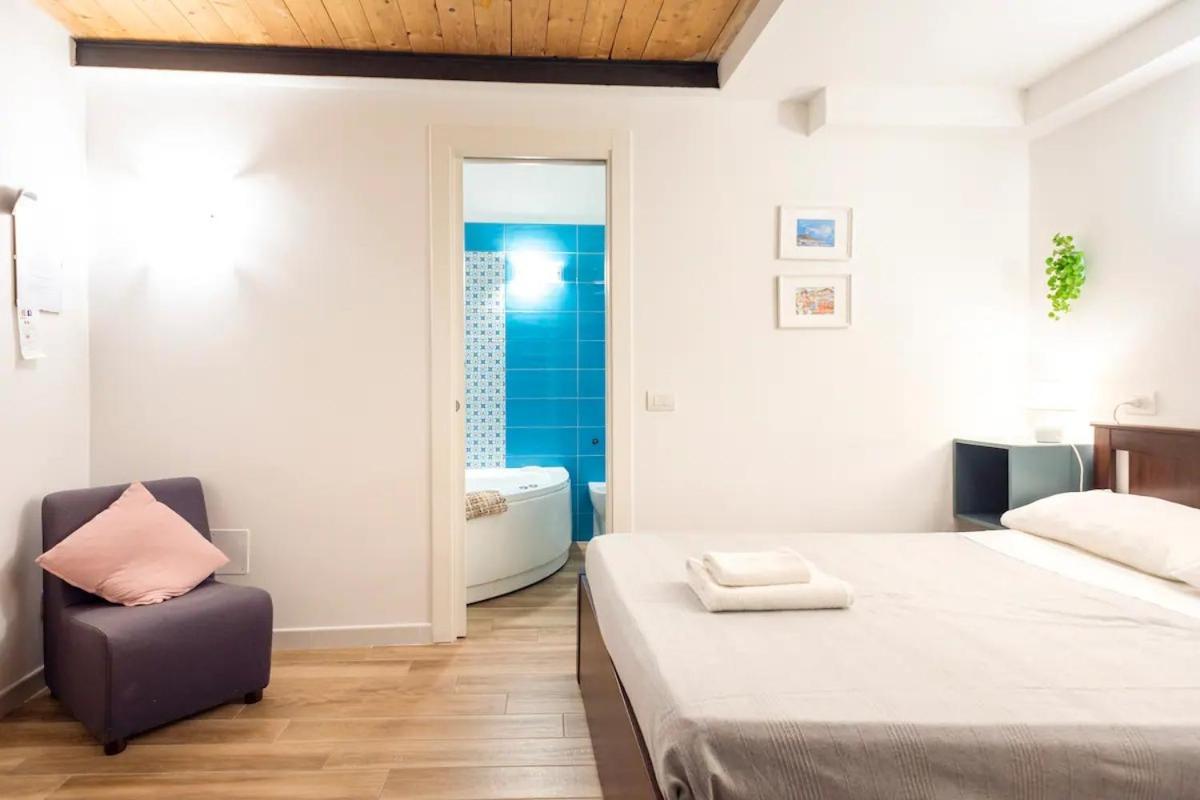Rega Holiday House Napoli Eksteriør billede